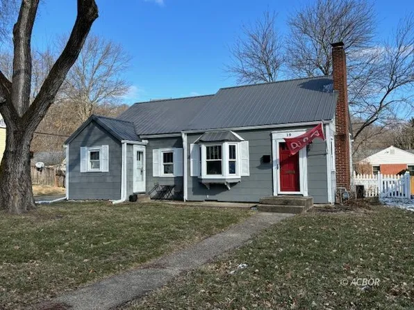 19 Avon Pl, Athens, OH 45701