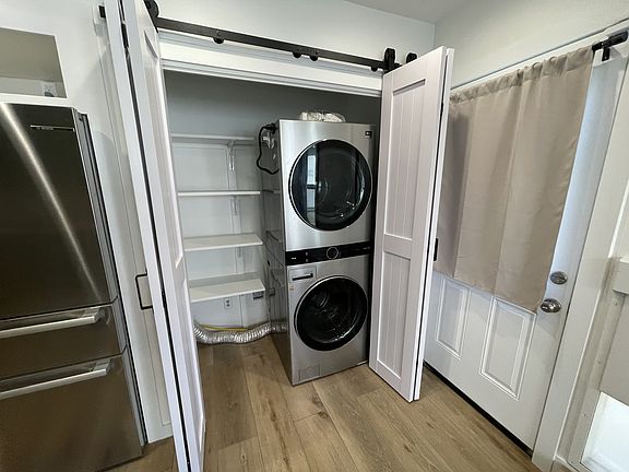 5th image of 3355 E Huntington Blvd