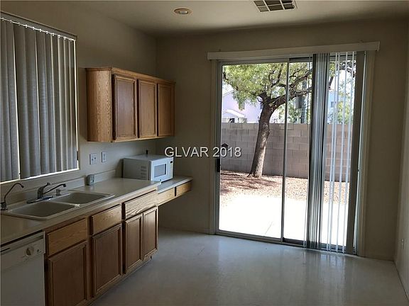 5th image of 3804 Country Lights St