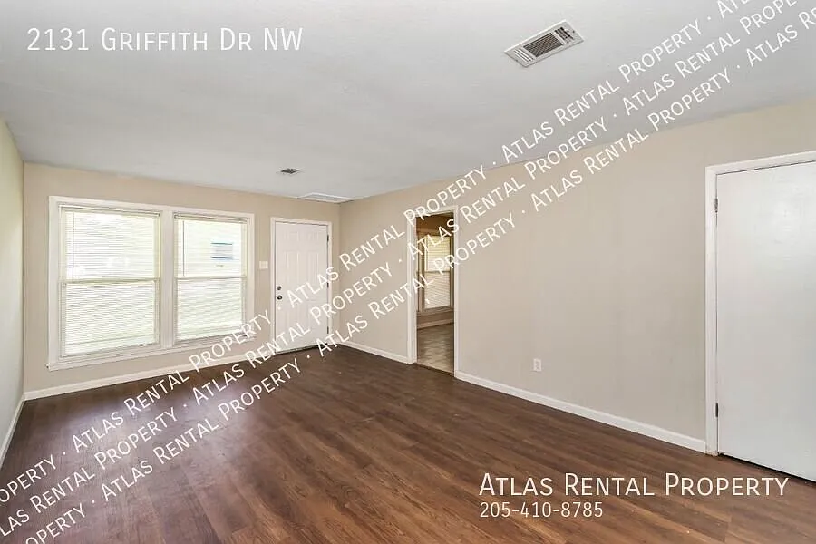 Move-In Ready 3-Bedroom Beauty with Modern Upgrades! — Photo 3