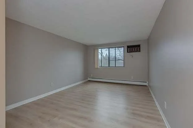 525 Calef Rd #13 — Photo 7