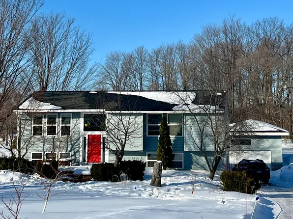 13352 Indian Rd, Kewadin, MI 49648