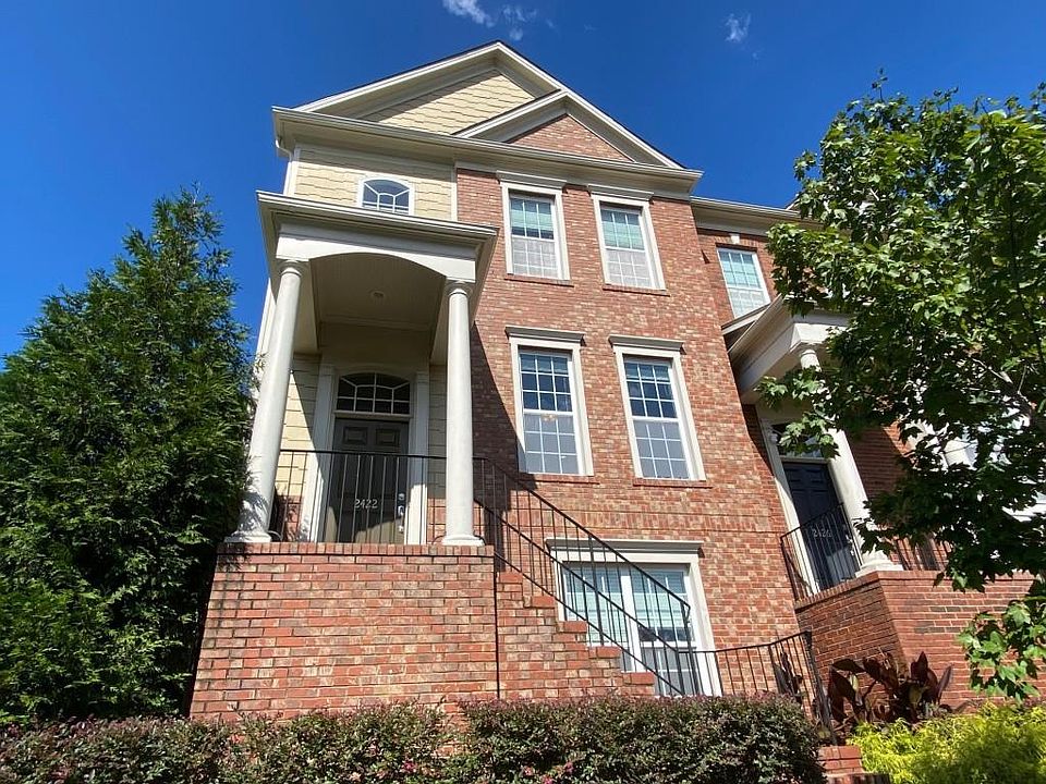 1st image of 2422 Natoma Ct SE