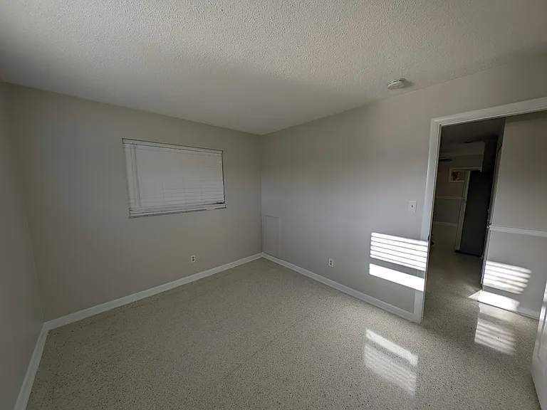 1580 Andover Dr — Photo 27