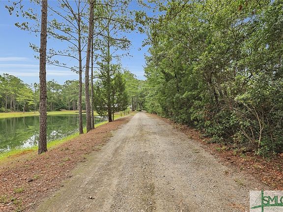 2nd image of 22103 Ga 144 Highway