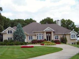 121 Bluegrass Point, Hendersonville, TN 37075