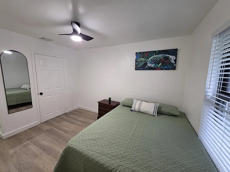 320 Sterling Ave — Photo 10