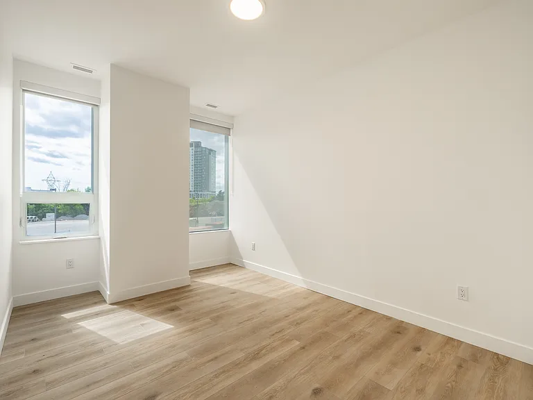 1600 James Naismith Dr — Photo 38