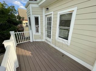 10 Park Ave #2, Somerville, MA 02144