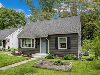 1110 Warren Pl, Kalamazoo, MI, 49006