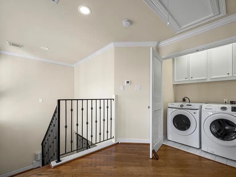 3307B W Lamar St — Photo 15