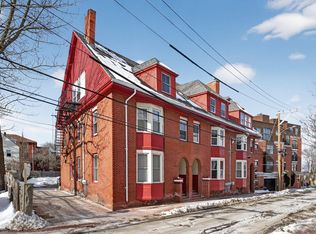 7 Walker St APT 3, Portland, ME 04102