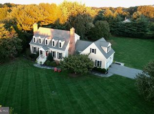 1 Colonial Oaks Ct, Phoenix, MD 21131