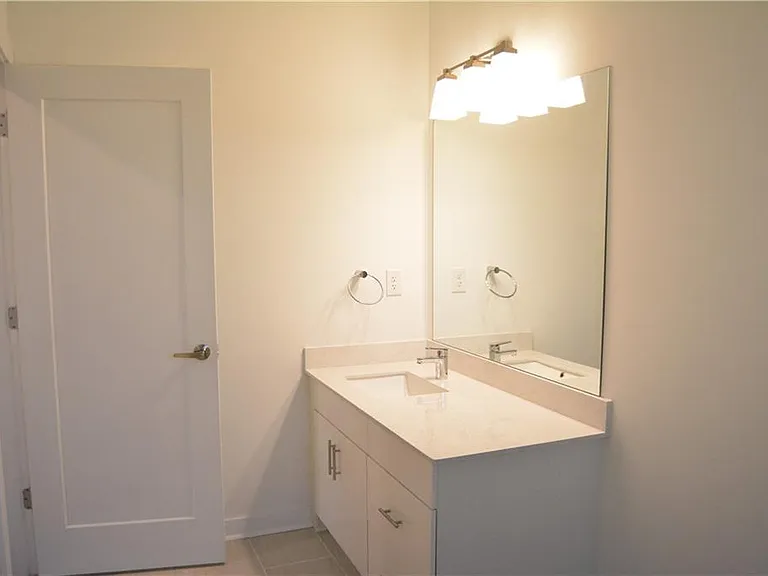 525 Parkway Dr NE #518 — Photo 21