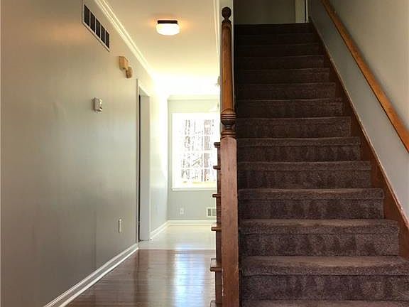 4th image of 2719 Horseshoe Creek Dr SW