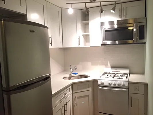 Rented by B Underhill LLC | media 1