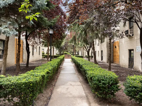 21-15 33rd Street image 12 of 13