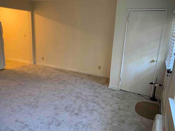 5th image of 172 Belleville Ave APT 102