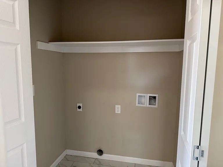 908 Fairfax Rd — Photo 10