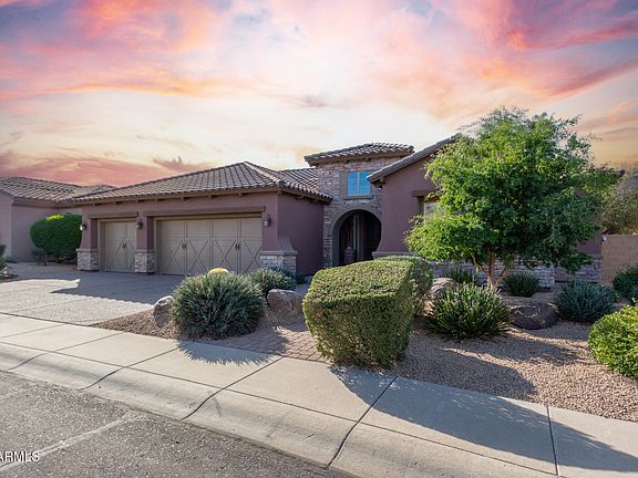 3rd image of 3817 E CIELO GRANDE Avenue