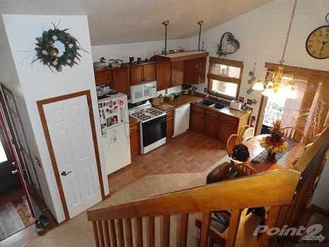2nd image of 721 Kennedy Ave