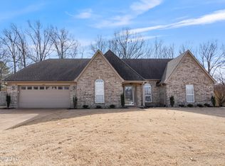 2675 Greencliff Dr, Southaven, MS 38671