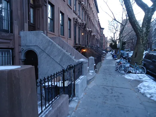 Rented by Hakeem Shahid, LREB | media 7