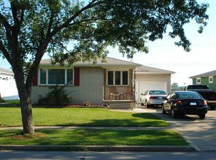 331 S Creek Dr, Depew, NY 14043