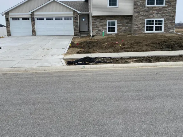 5809 Pinstripe Ave, Portage, IN 46368