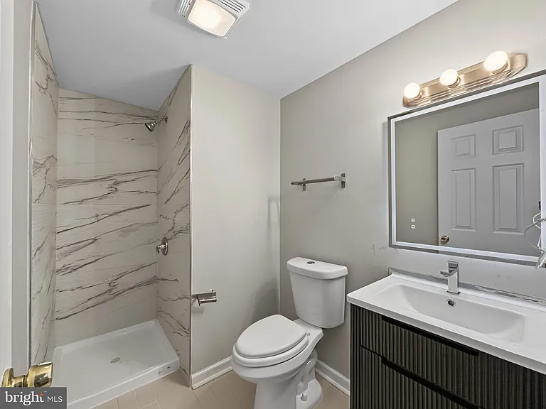 1811 Cecil B Moore Ave #C — Photo 9