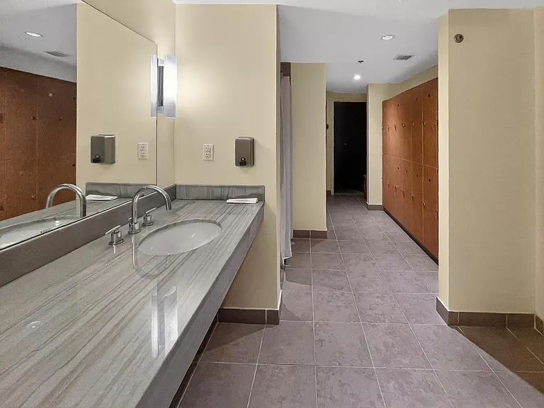 2681 N Flamingo Rd #902S — Photo 19