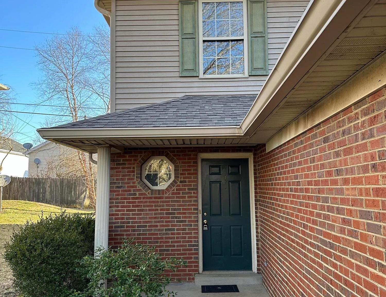 2 bed, 1.5 bath, $1,395 — Photo 2