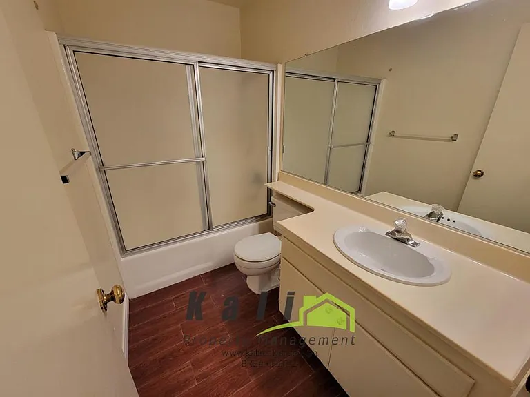 2096 Northshore Dr #C — Photo 21
