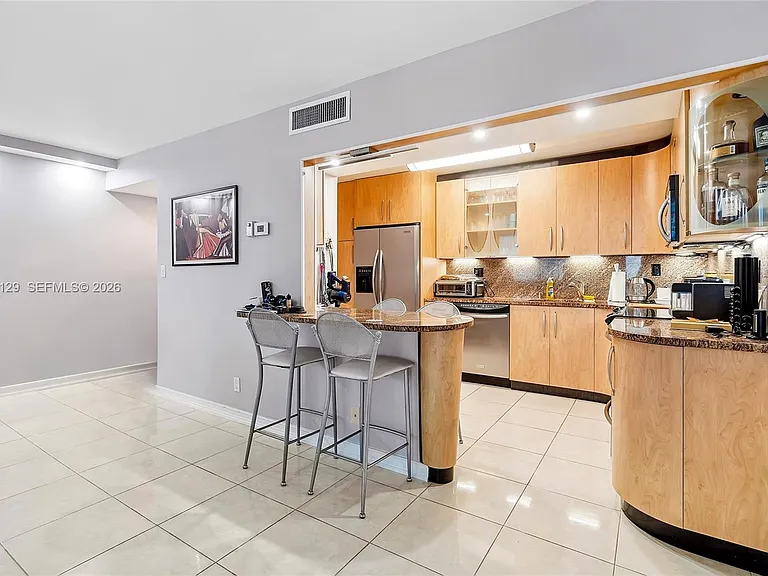 1400 S Ocean Dr #802 — Photo 6
