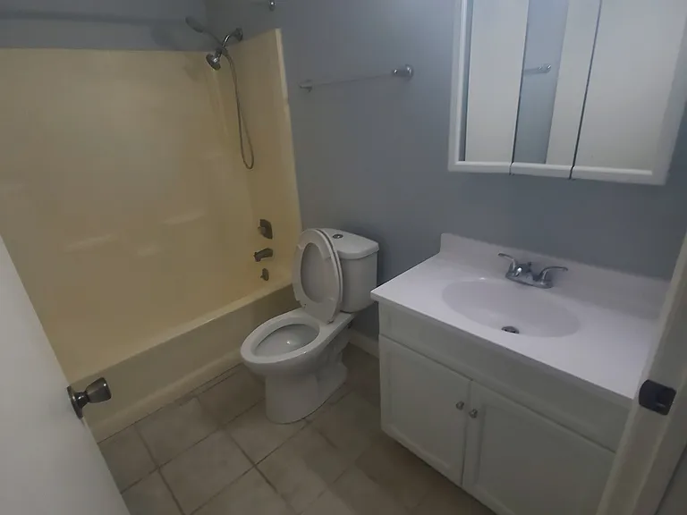 1734 La Crescent St #37 — Photo 20