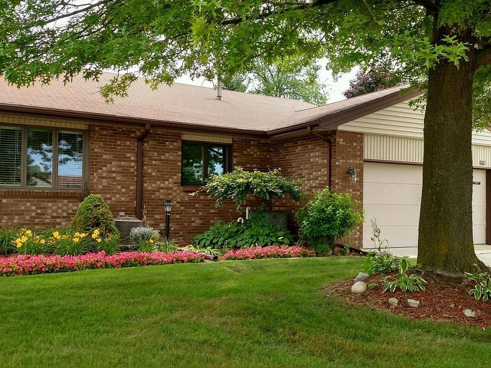 1st image of 661 Amberwood Dr SW