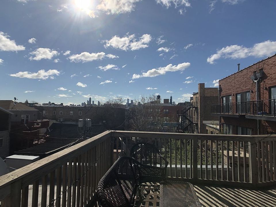 1st image of 1519 N Milwaukee Ave APT 2