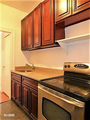 Rented by Citi Habitats | media 8