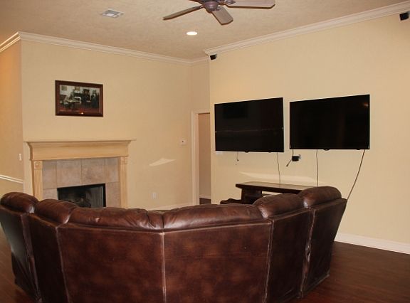 5th image of 2445 Sunflower Ln