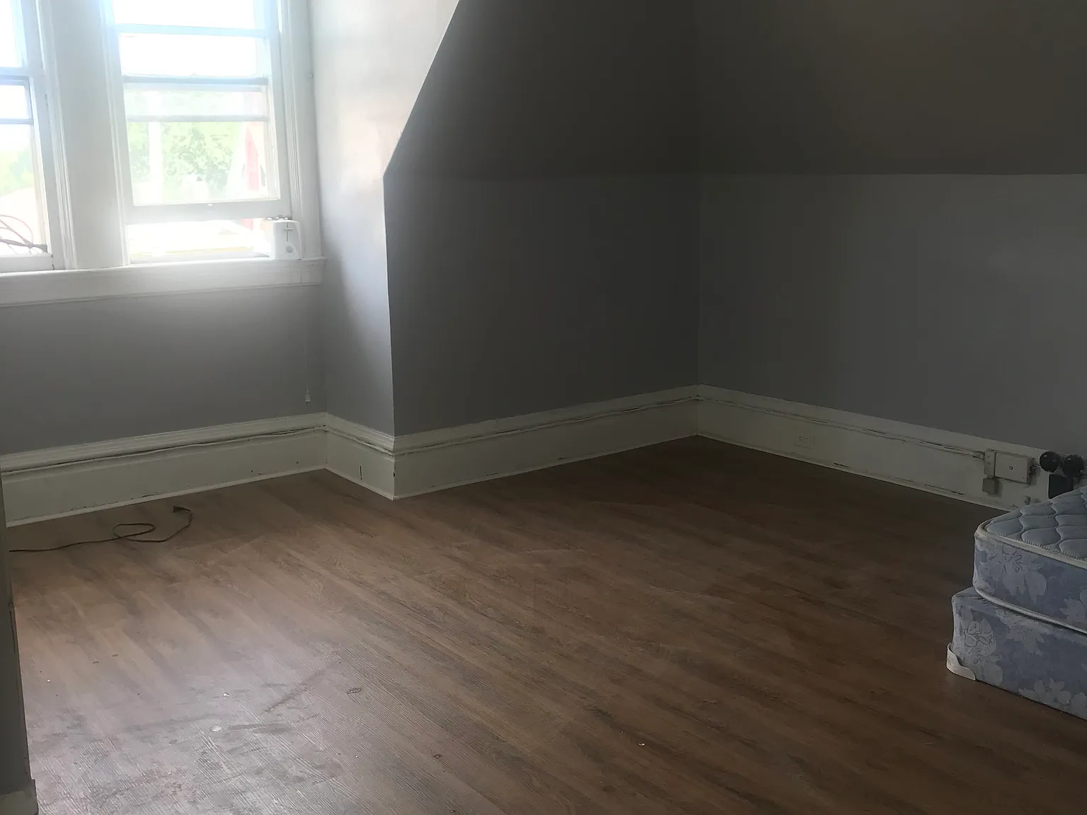 2 bed, 1200 sqft, $1,250 — Photo 2