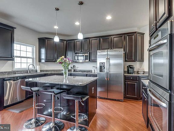 5th image of 42456 Great Heron Sq