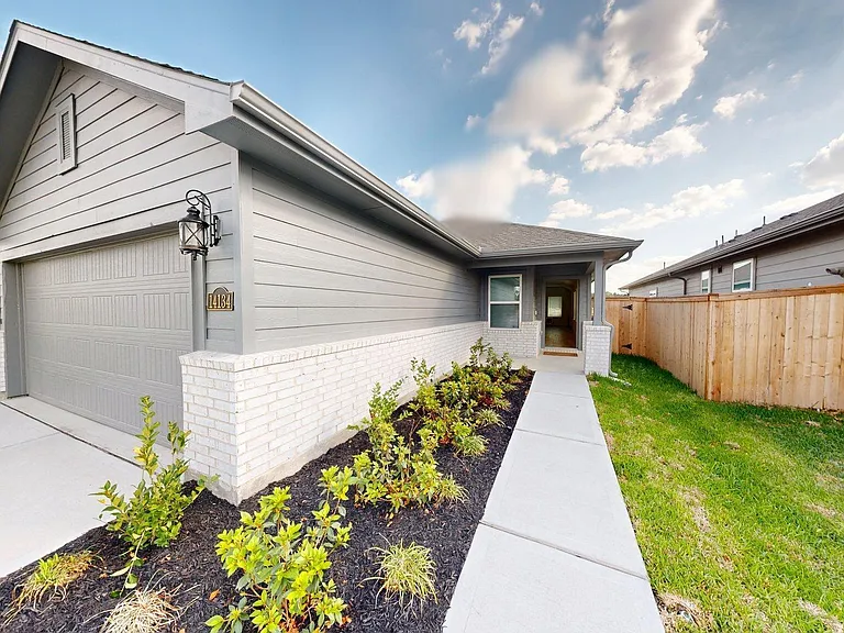 14134 Granger Pointe Ln — Photo 2