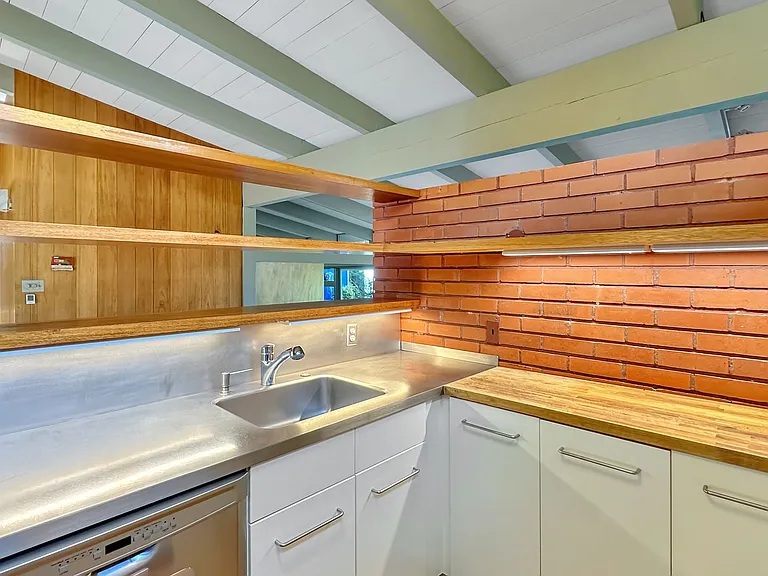 1118 Keith Ave — Photo 11