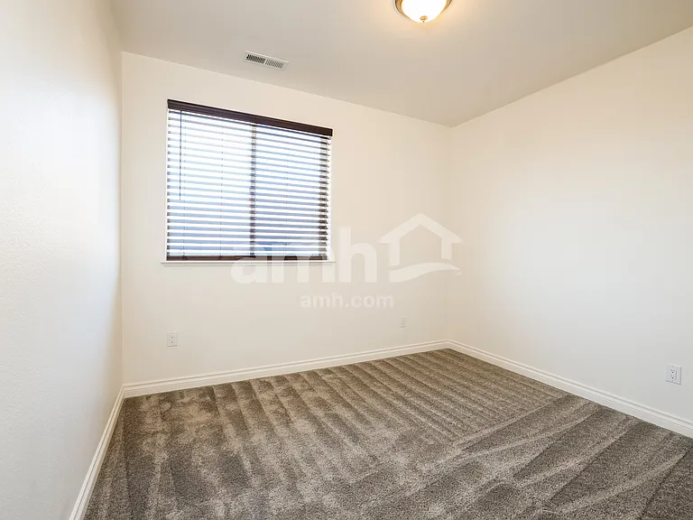18667 Granite Peak Ct — Photo 16