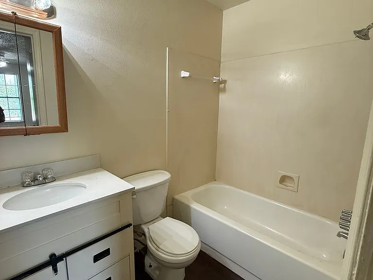 2059 Mariner Dr — Photo 5