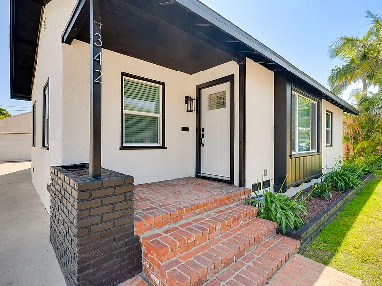 4342 Arabella St — Photo 3