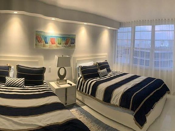 2nd image of 100 Lincoln Rd #1535