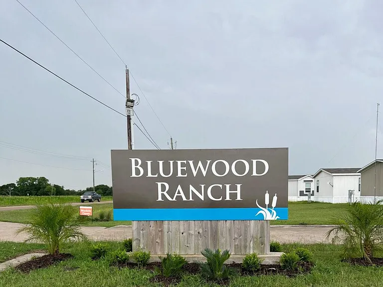 Bluewood Ranch — Photo 16