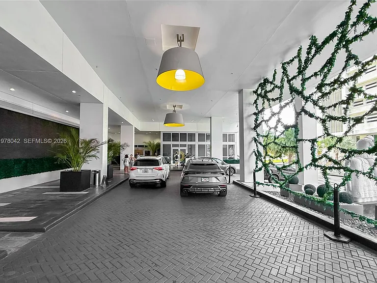 1100 Biscayne Blvd #3404 — Photo 7