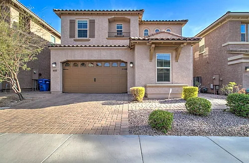 4617 E Walter Way Photo 1